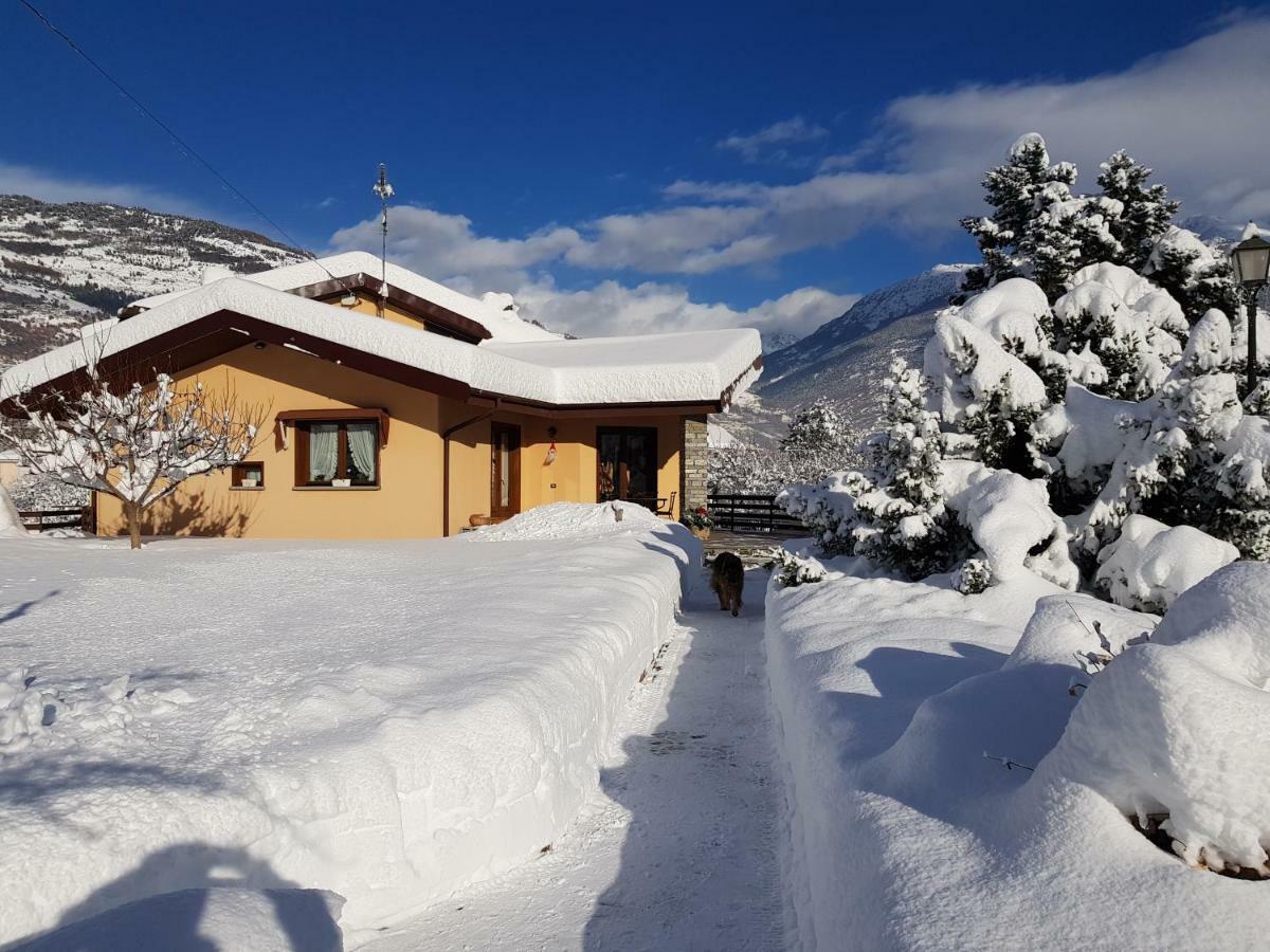 Casa Di Tia Appartement Aosta Buitenkant foto