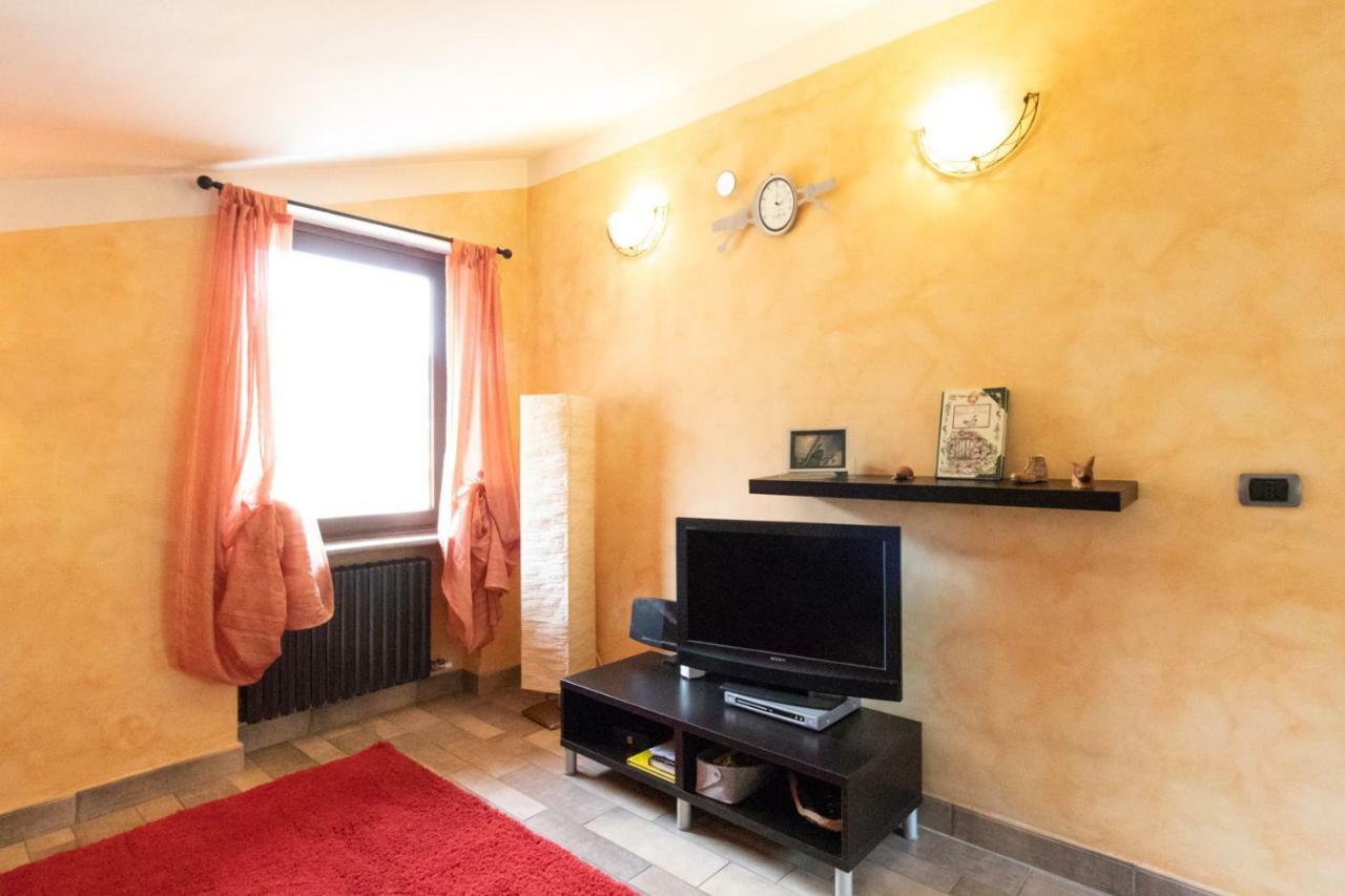 Casa Di Tia Appartement Aosta Buitenkant foto