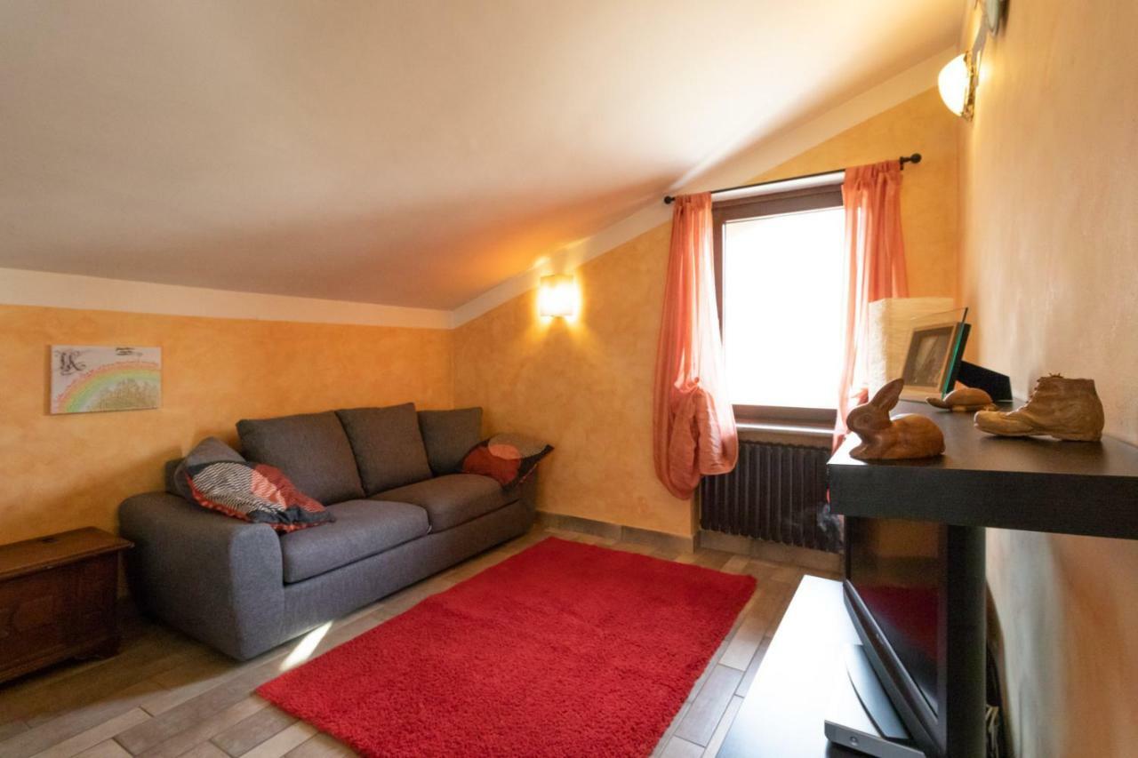 Casa Di Tia Appartement Aosta Buitenkant foto